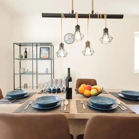 Semesterbostad House Antulov Vodice