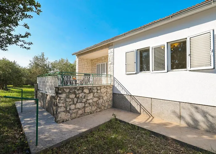 House Antulov Tatil Evi